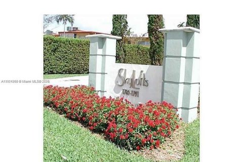 Снять в аренду квартиру в Майами, Флорида 1 спальня, 76.83м2, № 1969962 - фото 13