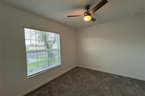 Villa ou maison à louer à Wimauma, Floride: 4 chambres, 179.86 m2 № 2110915 - photo 19