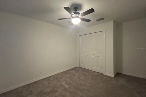 Villa ou maison à louer à Wimauma, Floride: 4 chambres, 179.86 m2 № 2110915 - photo 27