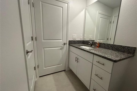 Villa ou maison à louer à Wimauma, Floride: 4 chambres, 179.86 m2 № 2110915 - photo 22