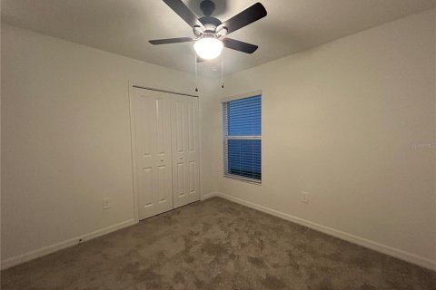 Villa ou maison à louer à Wimauma, Floride: 4 chambres, 179.86 m2 № 2110915 - photo 24