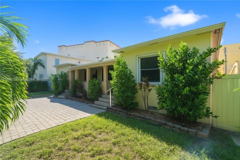 Immobilier commercial à vendre à Miami, Floride: 181.81 m2 № 1931231 - photo 7
