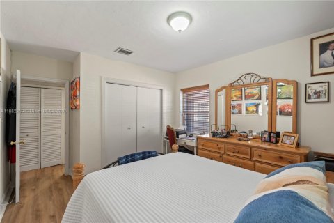 Immobilier commercial à vendre à Miami, Floride: 181.81 m2 № 1931231 - photo 15