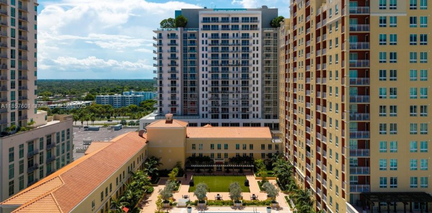 Condominio en Miami, Florida, 1 dormitorio № 1889644