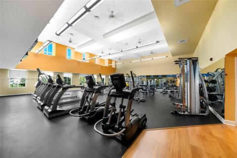 Condo in Miami, Florida, 1 bedroom  № 1889644 - photo 21