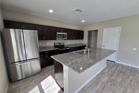 Casa en alquiler en Lakeland, Florida, 5 dormitorios, 268.02 m2 № 2284567 - foto 10