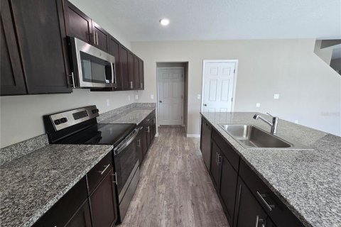 Casa en alquiler en Lakeland, Florida, 5 dormitorios, 268.02 m2 № 2284567 - foto 9
