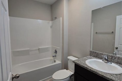 Casa en alquiler en Lakeland, Florida, 5 dormitorios, 268.02 m2 № 2284567 - foto 2