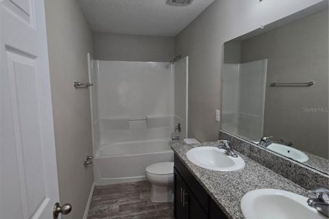 Casa en alquiler en Lakeland, Florida, 5 dormitorios, 268.02 m2 № 2284567 - foto 21
