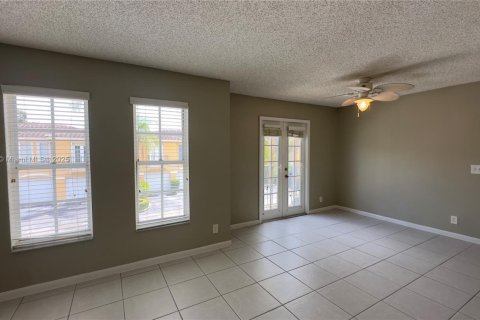 Condo in Lake Park, Florida, 1 bedroom  № 1809628 - photo 8
