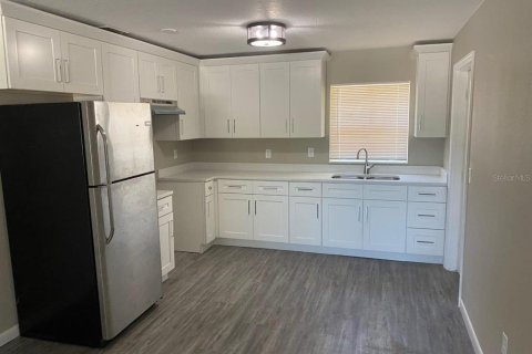 Villa ou maison à louer à Orlando, Floride: 3 chambres, 106.84 m2 № 2396595 - photo 4