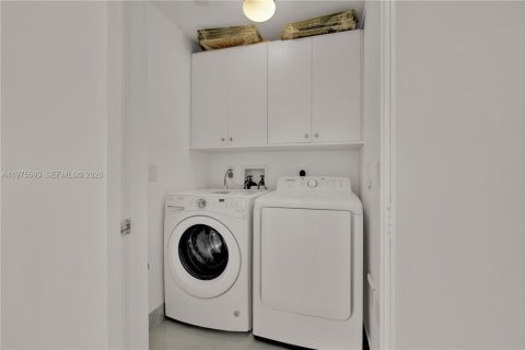 Copropriété à vendre à Aventura, Floride: 3 chambres, 153.29 m2 № 2154940 - photo 13