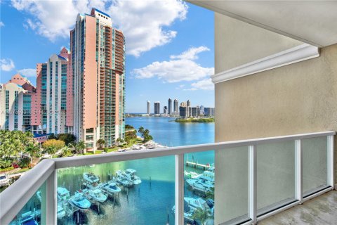 Copropriété à vendre à Aventura, Floride: 3 chambres, 153.29 m2 № 2154940 - photo 21