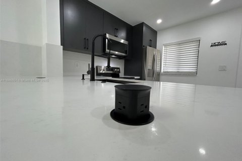 Appartement à louer à Fort Myers, Floride: 2 chambres, 74.41 m2 № 1845977 - photo 16