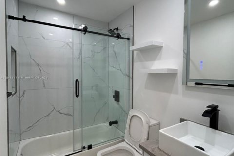 Appartement à louer à Fort Myers, Floride: 2 chambres, 74.41 m2 № 1845977 - photo 25