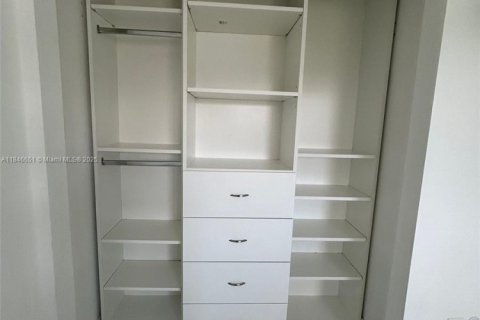 Appartement à louer à Fort Myers, Floride: 2 chambres, 74.41 m2 № 1845977 - photo 23