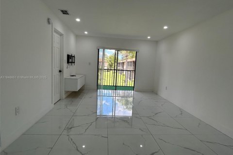 Appartement à louer à Fort Myers, Floride: 2 chambres, 74.41 m2 № 1845977 - photo 20