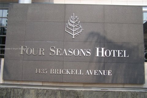 Купить кондоминиум в Майами, Флорида 2 спальни, 167.32м2, № 1959002 - фото 3