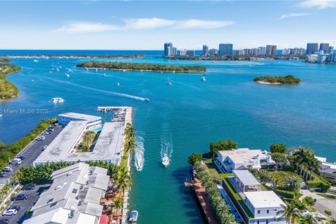 Copropriété à vendre à North Miami, Floride: 1 chambre, 57.6 m2 № 1710562 - photo 1