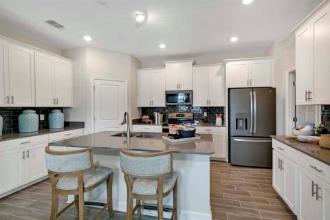 House in TOHOQUA in Kissimmee, Florida 4 bedrooms, 198.72 sq.m. № 1870106 - photo 3