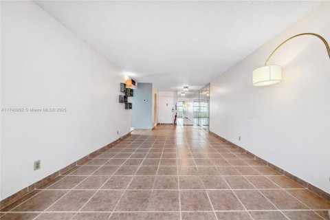 Купить кондоминиум в Плантация, Флорида 1 спальня, 66.89м2, № 1489691 - фото 4