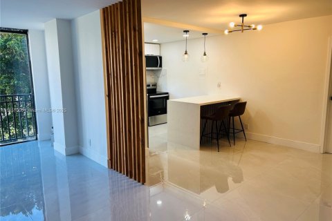 Condo in Sunny Isles Beach, Florida, 1 bedroom  № 1888172 - photo 8