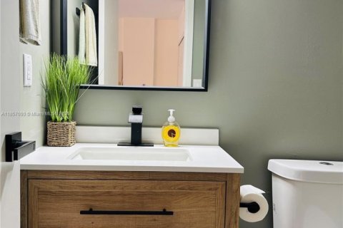 Condo in Sunny Isles Beach, Florida, 1 bedroom  № 1888172 - photo 5