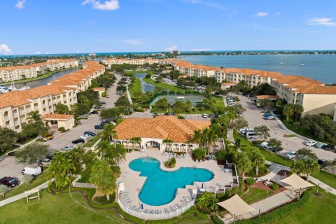 Condo in St. Lucie, Florida, 2 bedrooms № 2146710 - photo 25