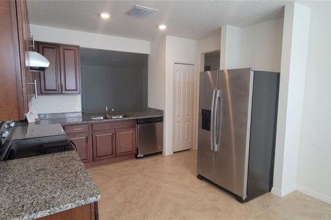 Casa en venta en Edgewater, Florida, 3 dormitorios, 159.7 m2 № 1876623 - foto 3
