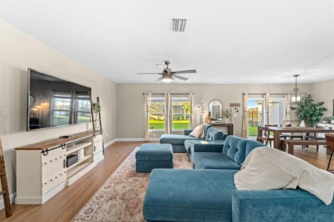 Casa en venta en Fish Hawk, Florida, 4 dormitorios, 206.8 m2 № 1914799 - foto 12