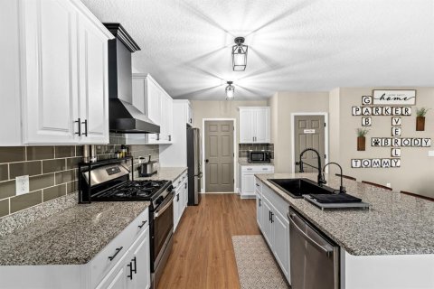 Casa en venta en Fish Hawk, Florida, 4 dormitorios, 206.8 m2 № 1914799 - foto 9