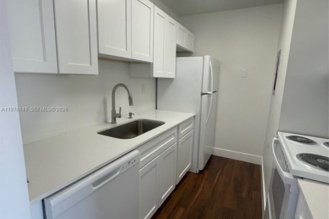 Copropriété à louer à West Palm Beach, Floride: 2 chambres, 65.77 m2 № 2042373 - photo 10