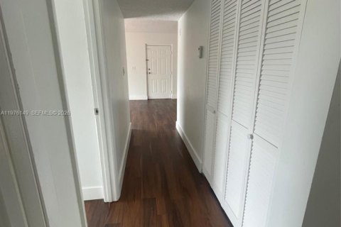 Copropriété à louer à West Palm Beach, Floride: 2 chambres, 65.77 m2 № 2042373 - photo 18