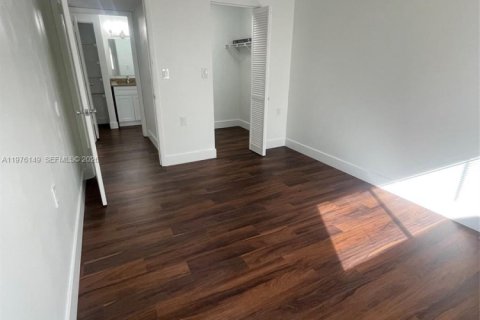 Copropriété à louer à West Palm Beach, Floride: 2 chambres, 65.77 m2 № 2042373 - photo 21