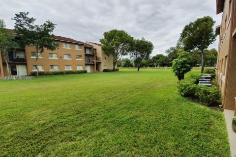 Copropriété à louer à West Palm Beach, Floride: 2 chambres, 65.77 m2 № 2042373 - photo 2