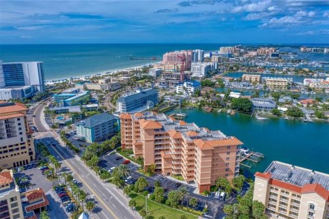 Copropriété à louer à Clearwater, Floride: 3 chambres, 167.5 m2 № 250306 - photo 2