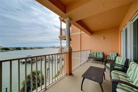 Copropriété à louer à Clearwater, Floride: 3 chambres, 167.5 m2 № 250306 - photo 8