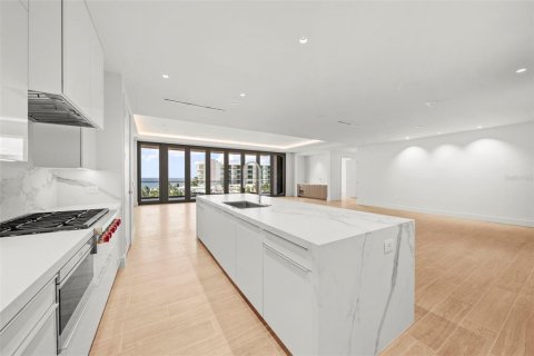 Condominio en venta en Longboat Key, Florida, 3 dormitorios, 388.98 m2 № 1438976 - foto 11