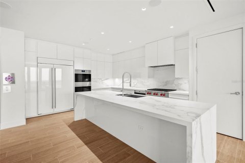 Condominio en venta en Longboat Key, Florida, 3 dormitorios, 388.98 m2 № 1438976 - foto 8