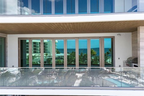 Condominio en venta en Longboat Key, Florida, 3 dormitorios, 388.98 m2 № 1438976 - foto 21