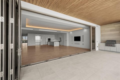 Condominio en venta en Longboat Key, Florida, 3 dormitorios, 388.98 m2 № 1438976 - foto 12