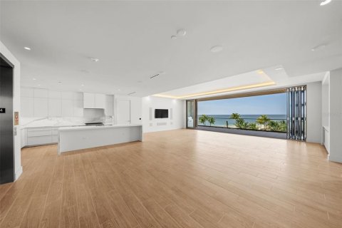 Condominio en venta en Longboat Key, Florida, 3 dormitorios, 388.98 m2 № 1438976 - foto 24