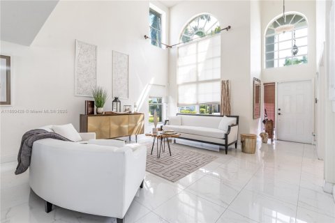 Casa en venta en Pembroke Pines, Florida, 4 dormitorios, 226.31 m2 № 1728614 - foto 4