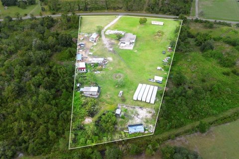 Land in Kissimmee, Florida № 2104432