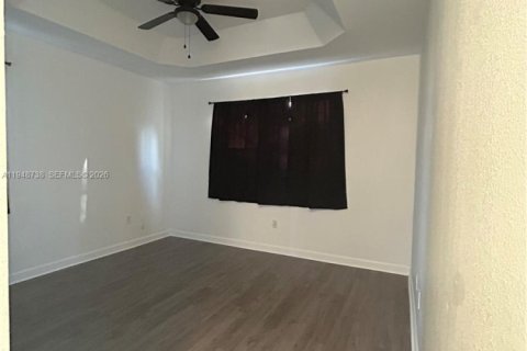 Condo in Homestead, Florida, 3 bedrooms  № 2005484 - photo 9