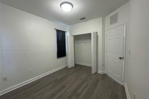 Condo in Homestead, Florida, 3 bedrooms  № 2005484 - photo 11