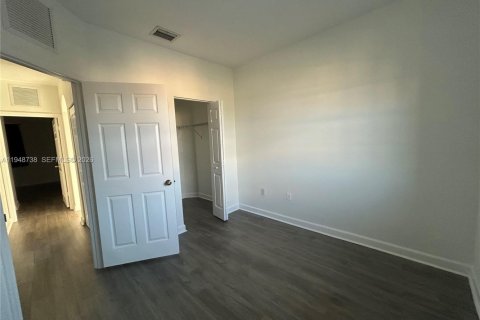 Condo in Homestead, Florida, 3 bedrooms  № 2005484 - photo 16