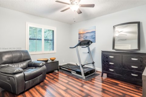 House in Coral Springs, Florida 4 bedrooms, 286.88 sq.m. № 1782089 - photo 25