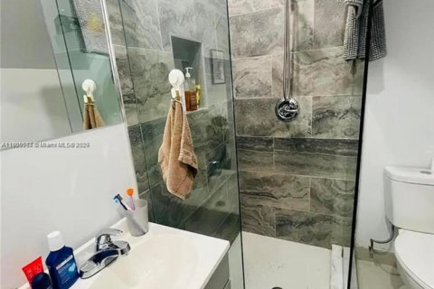 Снять в аренду коммерческую недвижимость в Дорал, Флорида 41.81м2, № 1956216 - фото 5