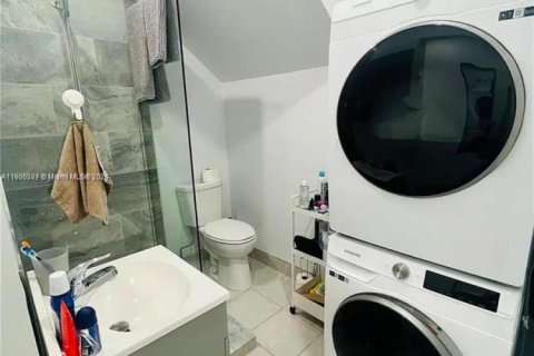 Снять в аренду коммерческую недвижимость в Дорал, Флорида 41.81м2, № 1956216 - фото 6